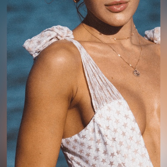 Soah Sienna Printed Lace One-Piece Swimsuit for Women - Picture 3 of 14